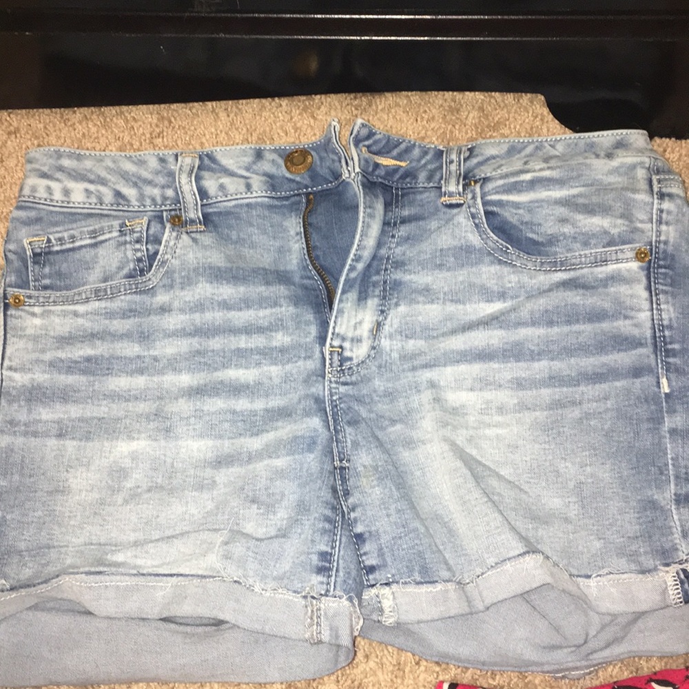 Mid rise shorts
